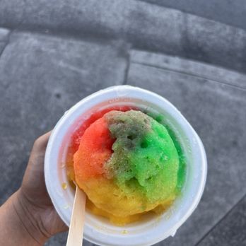 Waiola Shave Ice - Obama Rainbow Ice Cream Bowl - Ice Cream & Frozen Yogurt Near Me - Honolulu, Hawaii Waiola Shave Ice - Obama Rainbow Ice Cream Bowl - Ice Cream & Frozen Yogurt Near Me - Honolulu, Hawaii