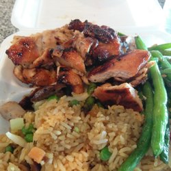 Kelly's Cajun Grill - Bourbon chicken with rice and veggies