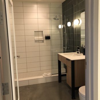 BentoLiving Chestnut Hill - View of the bathroom. - Apartments Near Me - Nashville, Tennessee