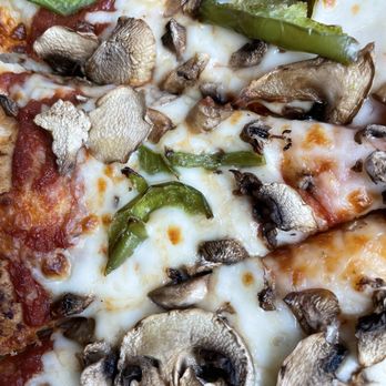 Pizza Hut - Veggie large pizza - Pizza Near Me - Hixson, Tennessee Pizza Hut - Veggie large pizza - Pizza Near Me - Hixson, Tennessee