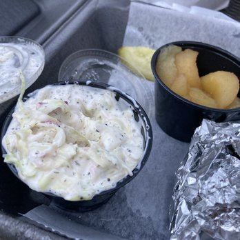 The Apple House - Coleslaw and apples - American Near Me - Linden, Virginia