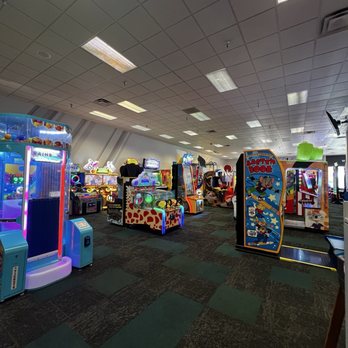 Chuck E. Cheese - Pizza Near Me - Brandon, Florida
