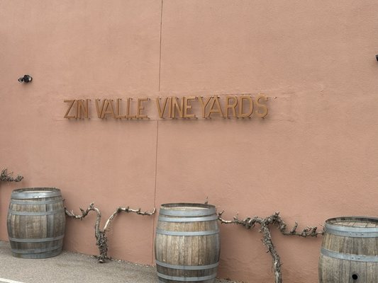 Zin Valle Vineyards by null