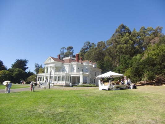 Dunsmuir Hellman Historic Estate by null