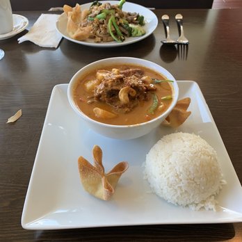 Thai Kitchen - Red Curry Duck - Thai Near Me - Independence, Missouri Thai Kitchen - Red Curry Duck - Thai Near Me - Independence, Missouri