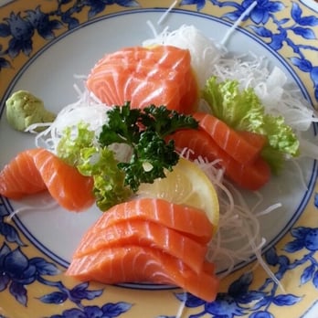 Wakaba - Sashimi di salmone - Japanese Near Me - Milan, Michigan Wakaba - Sashimi di salmone - Japanese Near Me - Milan, Michigan