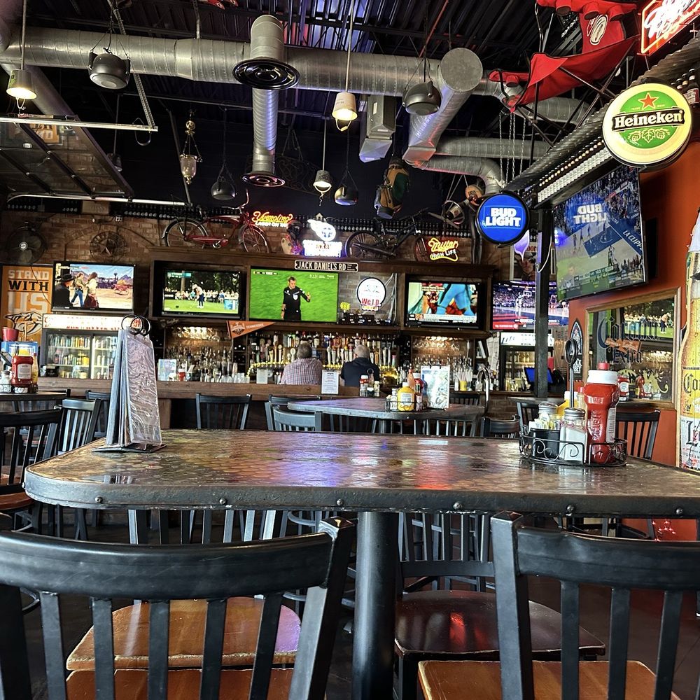 Brewhouse 100 - Inside - Southern Near Me - Nashville, Tennessee
