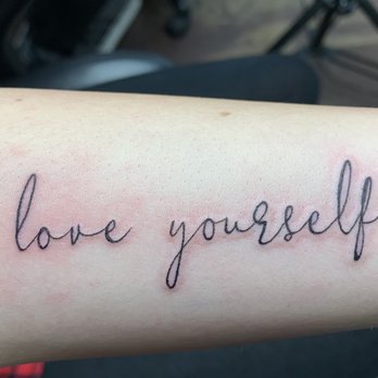 Black Star Tattoo - Tattoo Near Me - Universal City, Texas