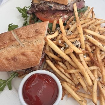 Bistango in Irvine - Prime New York Steak Sandwich Sriracha Aïoil, Arugula, Tomato, Onions, Bacon, Provolone Cheese - American Near Me - Irvine, California