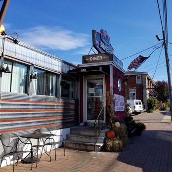 Broad Street Diner - It's not that big, but size doesn't always matter! - Diners Near Me - Keyport, New Jersey