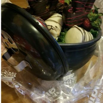 Edible Arrangements - Grill lid - Gift Shops Near Me - Astoria, New York Edible Arrangements - Grill lid - Gift Shops Near Me - Astoria, New York