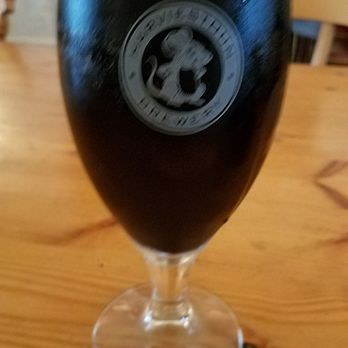 Slanj Bar & Restaurant - "Olde Engine Oil" by: Harviestoun Brewery - Bars Near Me - Loch Lomond, AGB Slanj Bar & Restaurant - "Olde Engine Oil" by: Harviestoun Brewery - Bars Near Me - Loch Lomond, AGB
