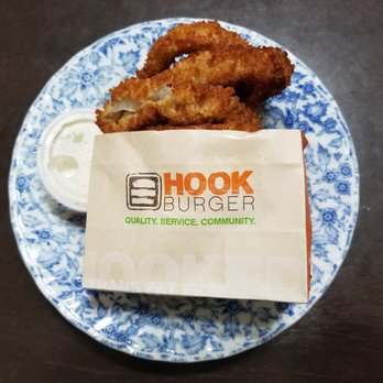 Hook Burger - Onion Rings ($3.75). I liked them. (I got them to go, the plate is from my kitchen, and not the restaurant.) - Burgers Near Me - Pasadena, California