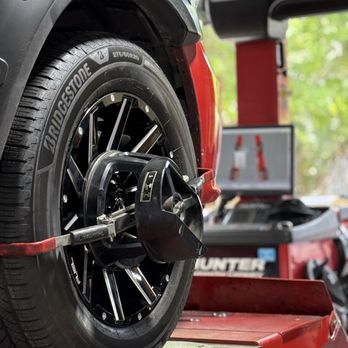 Rapid 3T Customs - Truck alignment are important for maintaining the vehicle"s performance and safety. - Tires Near Me - Hialeah, Florida Rapid 3T Customs - Truck alignment are important for maintaining the vehicle"s performance and safety. - Tires Near Me - Hialeah, Florida