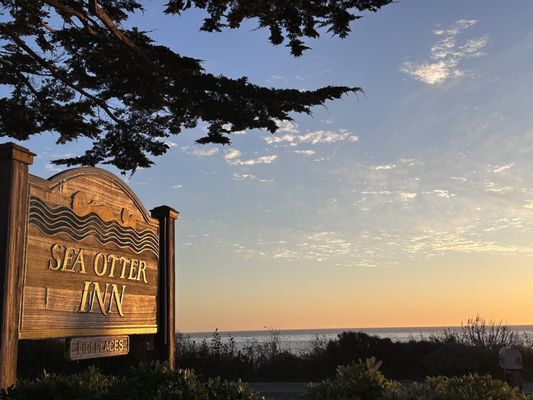 SEA OTTER INN - Updated December 2024 - 236 Photos & 188 Reviews - 6656