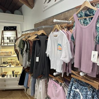 Jrod’s Surf Fish & Style - Men's Clothing Near Me - Sanibel, Florida Jrod’s Surf Fish & Style - Men's Clothing Near Me - Sanibel, Florida