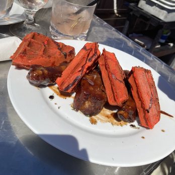 Eter - Red velvet waffles and ribs - Tapas/Small Plates Near Me - San Juan, Puerto Rico