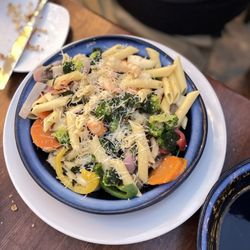 Stella Notte - Shrimp and Scallop Primavera