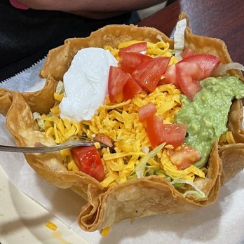 Guadalajara Taqueria - 4-12-2022. Chicken fajita Taco salad - Mexican Near Me - Cisco, Texas