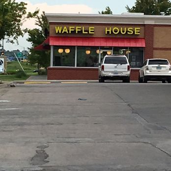 Waffle House - Diners Near Me - Lee's Summit, Missouri