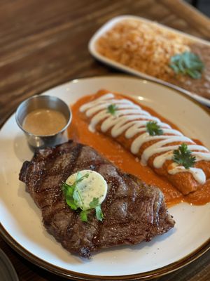 URBANA Mexican Gastronomy & Mixology by null