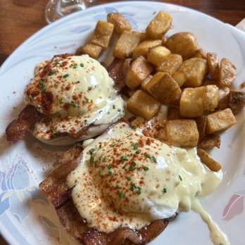 The Rooted Fork - Eggs Benedict w/ bacon - Coffee & Tea Near Me - Cibolo, Texas The Rooted Fork - Eggs Benedict w/ bacon - Coffee & Tea Near Me - Cibolo, Texas