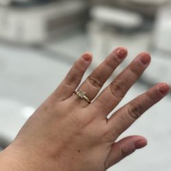 Happy Nails Salon