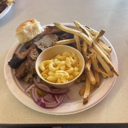 Big B's BBQ - Brisket, sausage, & rib with macaroni and cheese and hand cut fries.