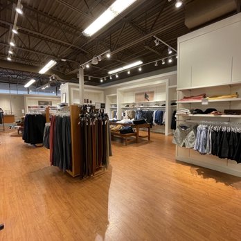 Banana Republic Factory Store - Accessories Near Me - Howell, Michigan Banana Republic Factory Store - Accessories Near Me - Howell, Michigan