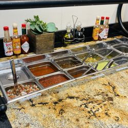 Los Arroyos Mexican Restaurant & Take Out - Salsa bar
