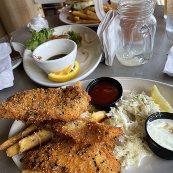 Restaurant 604 - Fish and Chips - Breakfast & Brunch Near Me - Honolulu, Hawaii