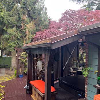 Clearview Gutters - This is one of the sections of gutters that leaks terribly. It is actually causing damage to our structure under our roof. - Gutter Services Near Me - Nampa, Idaho