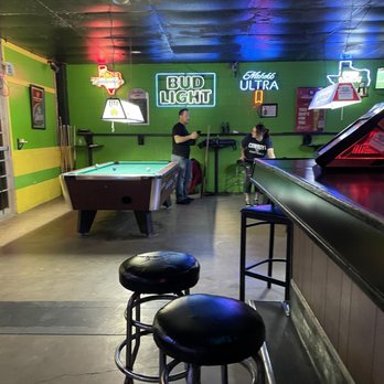 Lucky Lounge - a pool table and stools - Lounges Near Me - Galveston, Texas Lucky Lounge - a pool table and stools - Lounges Near Me - Galveston, Texas