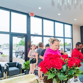 Mansion Nail Lounge - Nail Salons Near Me - Wichita, Kansas Mansion Nail Lounge - Nail Salons Near Me - Wichita, Kansas