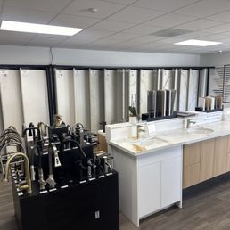 Quartz, sink and faucet selection. Quartz, sink and faucet selection.