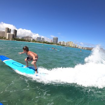 Waikiki Beach Activities - Diamond head in the background - Boating Near Me - Honolulu, Hawaii Waikiki Beach Activities - Diamond head in the background - Boating Near Me - Honolulu, Hawaii
