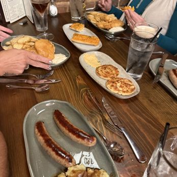 Wells Tavern - Our meal for the evening. - Pubs Near Me - Maryville, Tennessee Wells Tavern - Our meal for the evening. - Pubs Near Me - Maryville, Tennessee