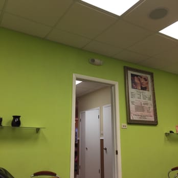 The Best Nail Spa- Alsip - Eyebrow room - Nail Salons Near Me - Alsip, Illinois