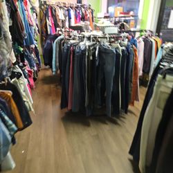 Thriftopia