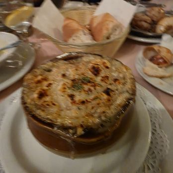 La Vie - French onion soup - French Near Me - Rosemead, California