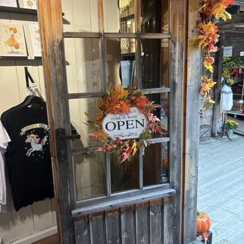 gunvor illustrations - Arts & Crafts Near Me - Bergen