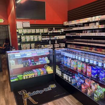 Smoke Widow - Very large selection of Kratom!! - Head Shops Near Me - Puyallup, Washington Smoke Widow - Very large selection of Kratom!! - Head Shops Near Me - Puyallup, Washington