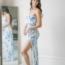 An Affair To Remember - The blue and white prom dress is perfection!