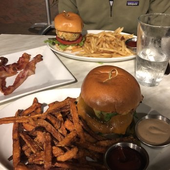 Chef Geoff's - My meatless burger was everything I hoped for! Big portion! Friend loved the crab cake/burg! - New American Near Me - Washington, DC, District of Columbia Chef Geoff's - My meatless burger was everything I hoped for! Big portion! Friend loved the crab cake/burg! - New American Near Me - Washington, DC, District of Columbia