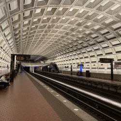 Smithsonian Metro Station