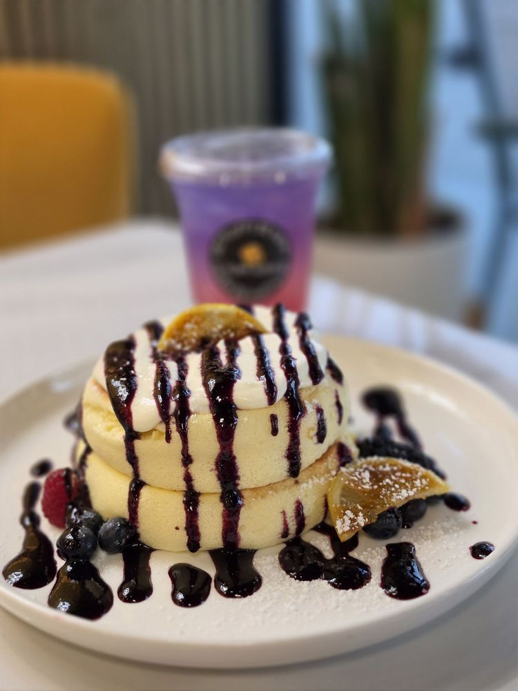 Food from Fluffy Fluffy