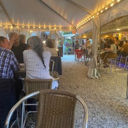 Mac's Seafood - The tent