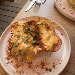 Le Brunch - Cheddar hashbrowns