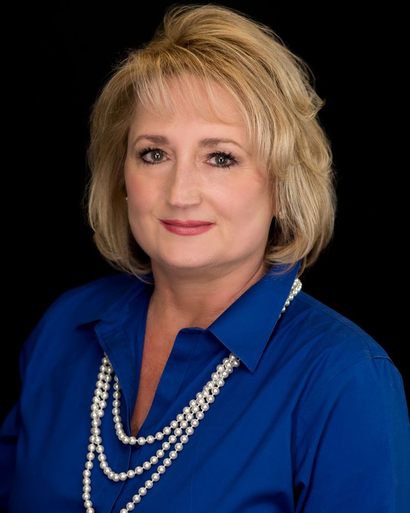 DEANNA E HALLMAN ALL FOUR REAL ESTATE Contact Agent 78 Photos