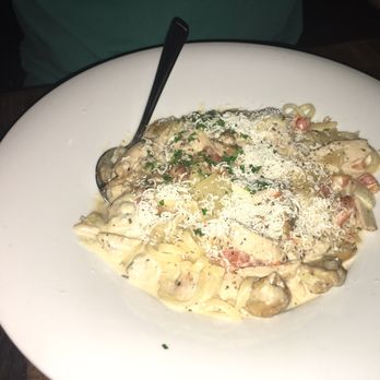 Birreria Itali.co - Pasta plate with chicken - Gastropubs Near Me - Saint-Laurent, Quebec